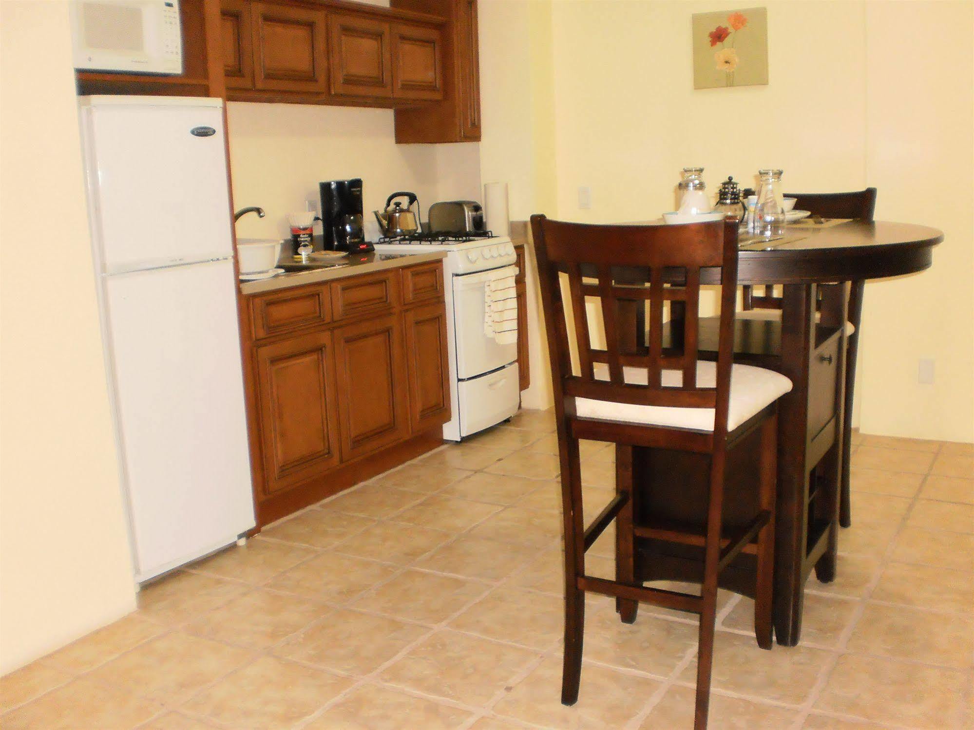 La Vue Boutique Inn South Hill Village Екстер'єр фото