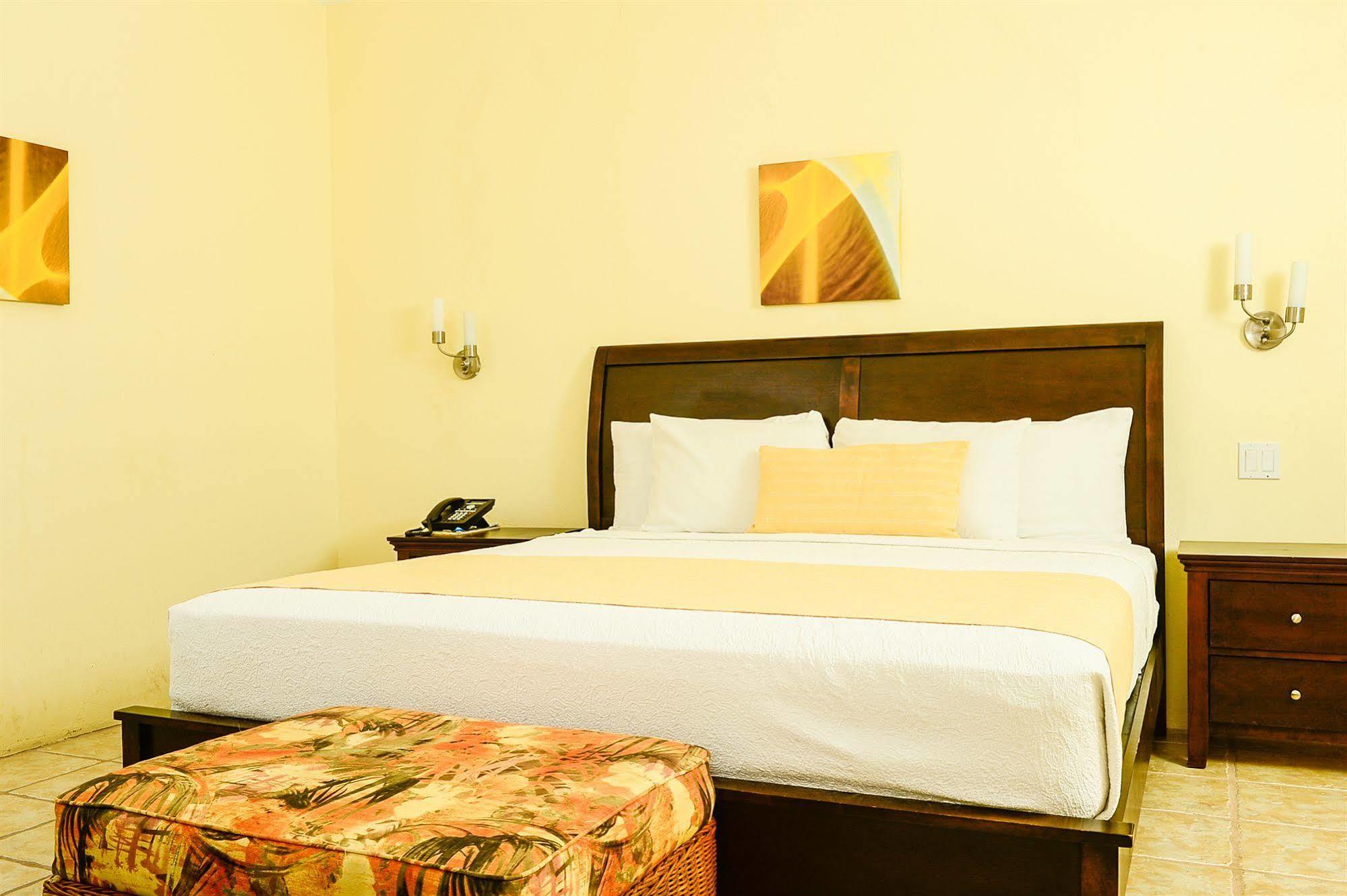 La Vue Boutique Inn South Hill Village Екстер'єр фото